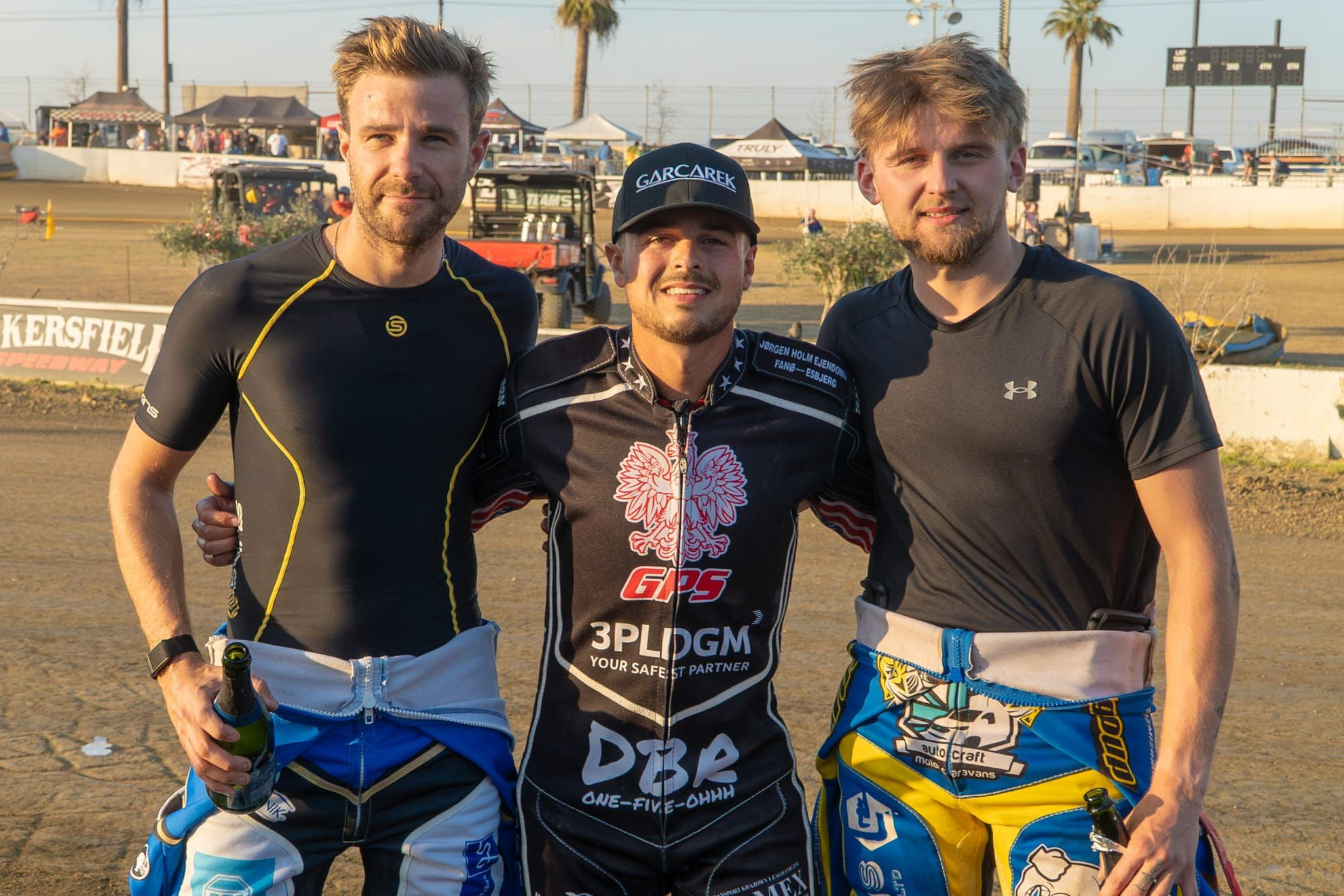Luke Becker triumfuje w Super Prix w Bakersfield!